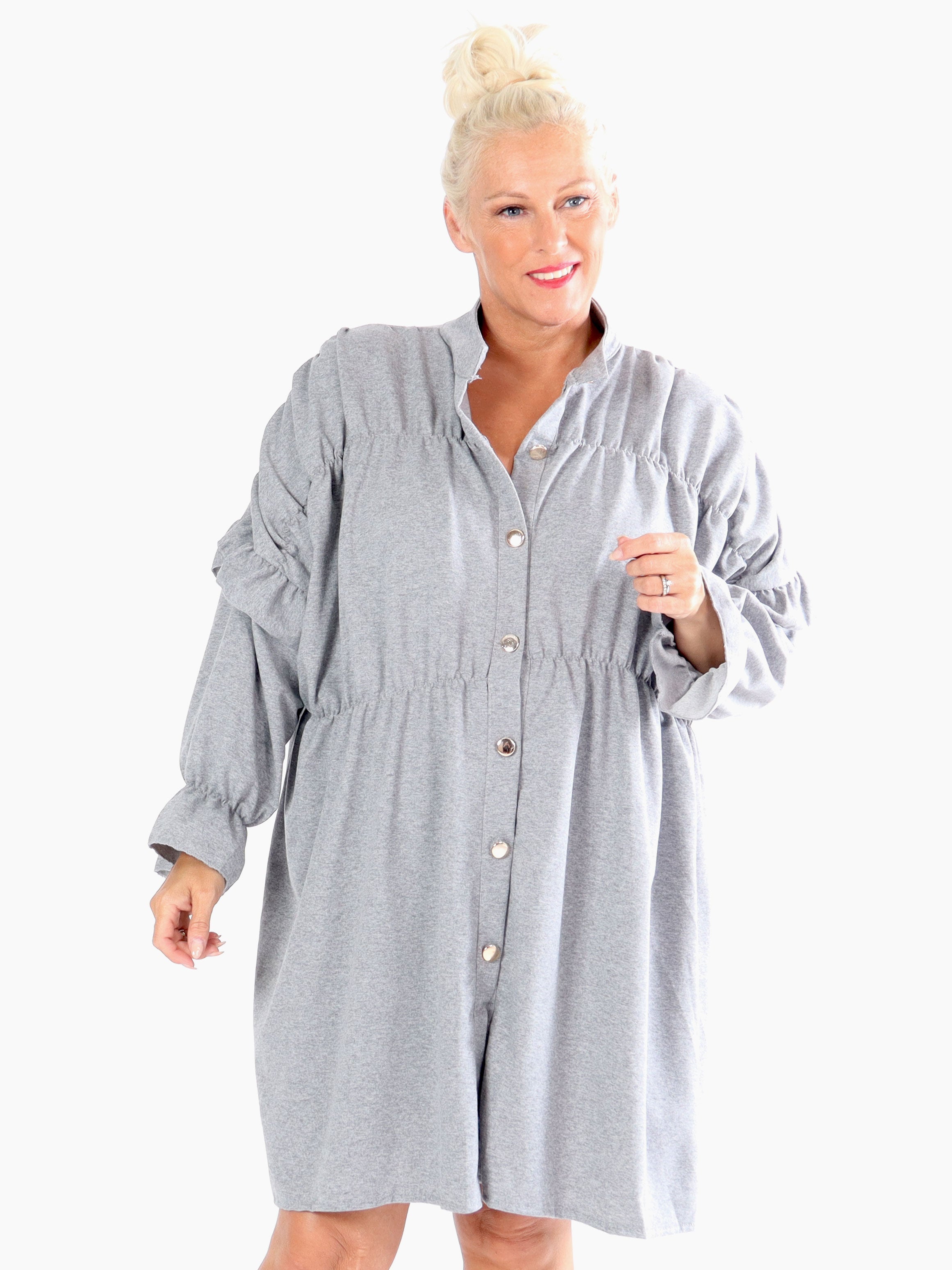 Monica Jersey - Plus size vardaglig joggingklänning med volanger - Pink